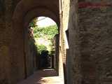 016132 Eve Takes Her Last Daring Pee In The Walled Town  7