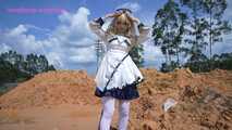 Xiaomeng as Barbara Stuck in the Mud 1