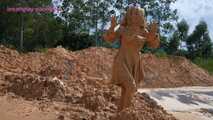 Xiaomeng as Barbara Stuck in the Mud 8