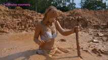 Xiaomeng as Barbara Stuck in the Mud 9