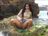 030038 Salma Takes A Scenic Pee Into The Bay 7
