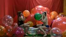 Lisa & Pamela 05 5