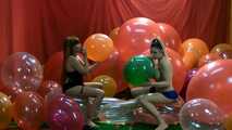 Lisa & Pamela 05 8