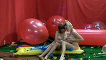 Lisa & Pamela 04 6