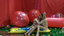 Lisa & Pamela 04 7