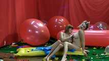 Lisa & Pamela 04 8
