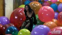 Madame en rouge 25 10