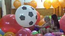 Valery & Rosella 07 5